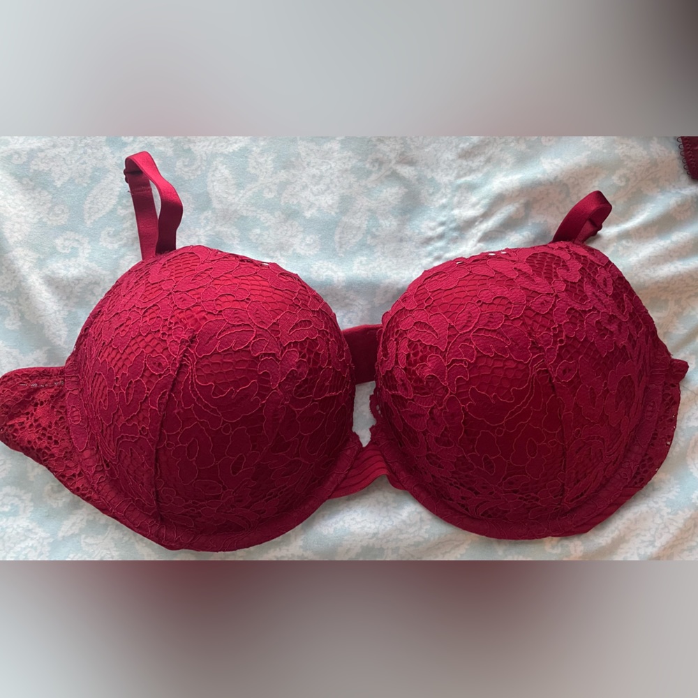 Victorias Secret Very Sexy push up bra